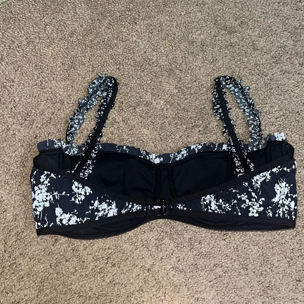 Michael Kors Collection Ruffle Floral Two-Piece Bikini Swimsuit Black White‎ 12